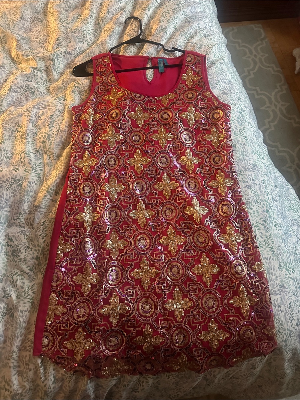 Red Sleeveless Embellished Party Dress with Gold Sequin Detail Size L